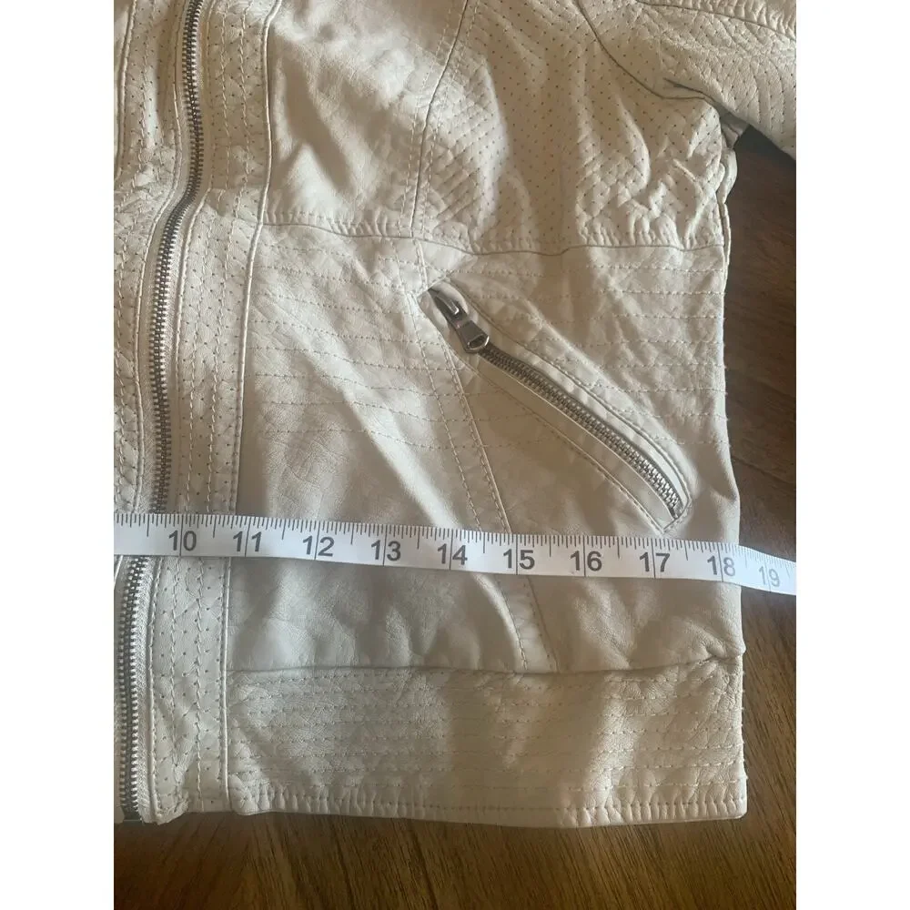 Xhilaration Moto Jacket Womens Size Extra-Large XL Beige Vegan Leather 70s Coat